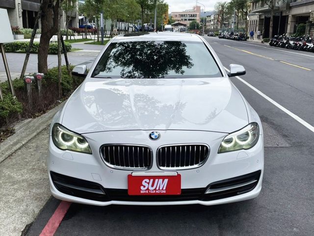 5 SERIES SEDAN F10  第4張相片