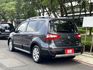 〈極品車況僅跑4萬公里〉認證車 原版件 全程原廠保養 恆溫 車頂架 影音螢幕 內裝宛如新車感受 四條九成新胎 靈活大空間  第2張縮圖
