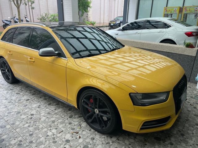 AUDI s4 黃黑  第3張相片