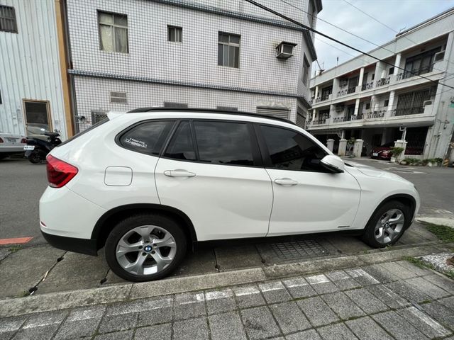 BMW X1 白  第3張相片