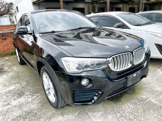 BMW x4 黑  第1張相片