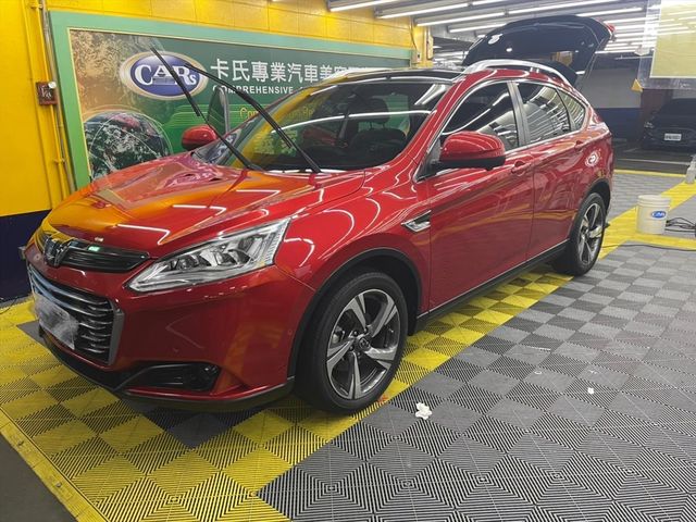 Luxgen U6 GT頂  第2張相片