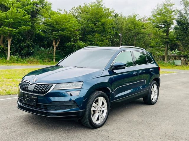 SKODA KAROQ 藍  第2張相片