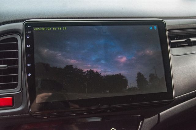 17年式 日式SUV精品車 I-KEY 定速 換檔撥片 恆溫 TCS防滑 導航倒車顯影 高階影音 俐落好開 享受駕馭感!  第13張相片