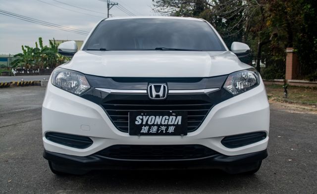 17年式 日式SUV精品車 I-KEY 定速 換檔撥片 恆溫 TCS防滑 導航倒車顯影 高階影音 俐落好開 享受駕馭感!  第19張相片