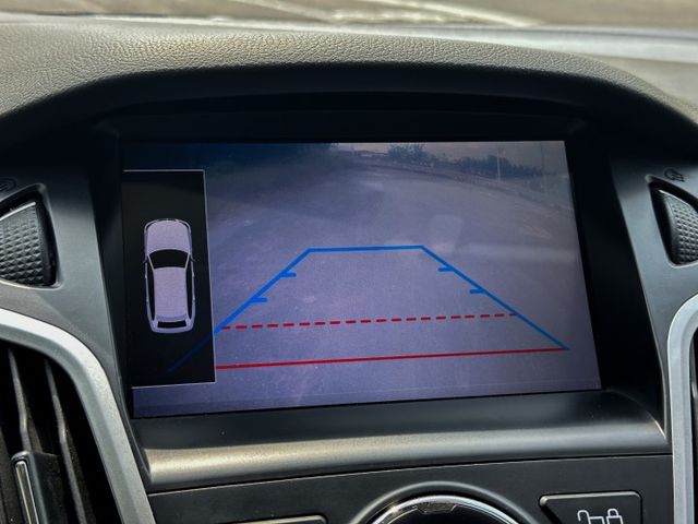 FOCUS 4D . 柴油鋼砲 . 認證車 . 實跑8.9萬公里 . 高雄在地深耕 .二手新古車推薦  :  雄達汽車.  第10張相片