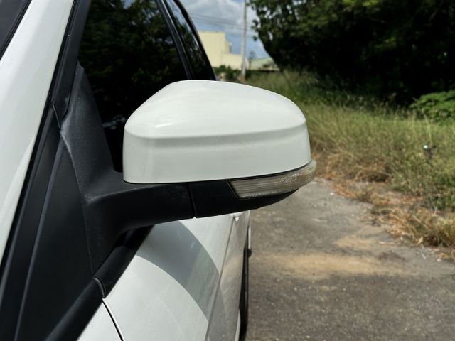 FOCUS 4D . 柴油鋼砲 . 認證車 . 實跑8.9萬公里 . 高雄在地深耕 .二手新古車推薦  :  雄達汽車.  第17張相片