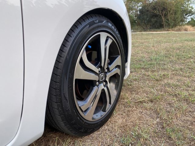 一年只跑1.1萬.最熱門小車.輕旅小車宿/代步/載人拉貨跑業務 都適合.Vtis頂級/定速/快撥片/安卓機/加JBL音響  第5張相片