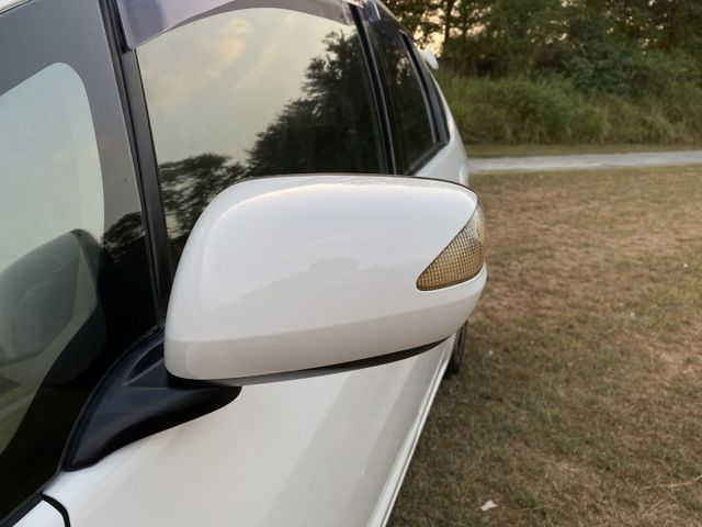 一年只跑1.1萬.最熱門小車.輕旅小車宿/代步/載人拉貨跑業務 都適合.Vtis頂級/定速/快撥片/安卓機/加JBL音響  第6張相片