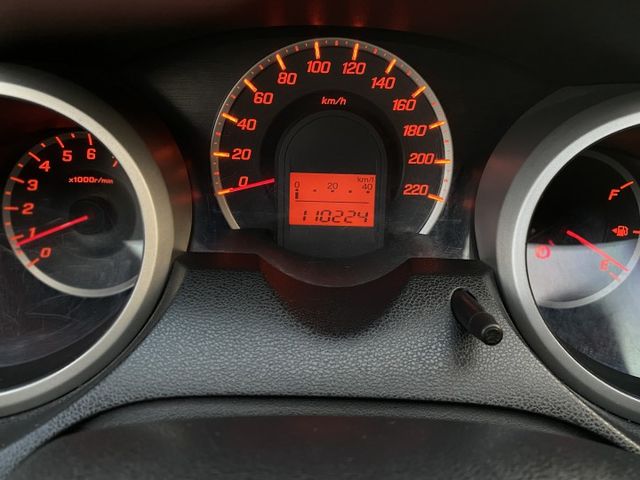 一年只跑1.1萬.最熱門小車.輕旅小車宿/代步/載人拉貨跑業務 都適合.Vtis頂級/定速/快撥片/安卓機/加JBL音響  第9張相片