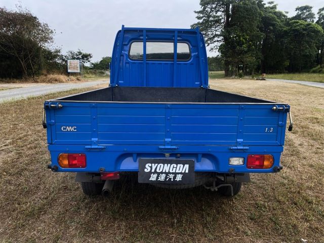 一手車.原漆原鈑件.才跑3萬.一年跑不到5千公里.車況超讚.整車很新.挑戰里程數最少.售價賣最便宜.有冷氣.有倒車顯影!  第6張相片