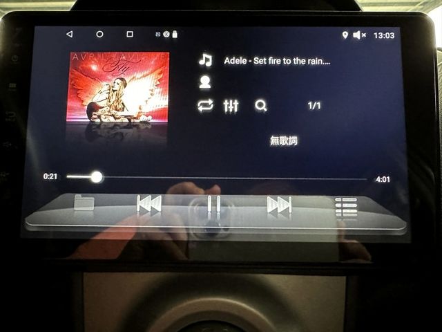 10年式.最夯都會車款.空間舒適多功能.好開好停又靈活.電動後視鏡.導航.倒顯.錄像.互聯網.多功能新影音.最超值代步車  第11張相片