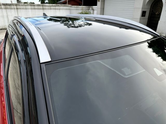 正22年式.特仕GR版.一手女用.全車原鈑原漆.定速.偏離.ACC跟車.急煞.環景.導航.多元新影音.HUD.勁速SUV  第2張相片