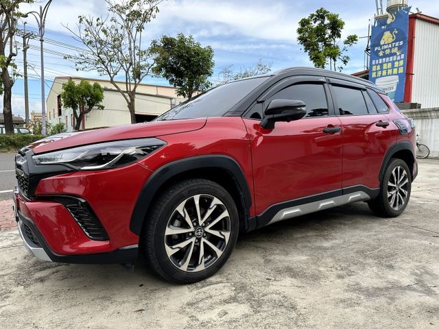 正22年式.特仕GR版.一手女用.全車原鈑原漆.定速.偏離.ACC跟車.急煞.環景.導航.多元新影音.HUD.勁速SUV  第20張相片