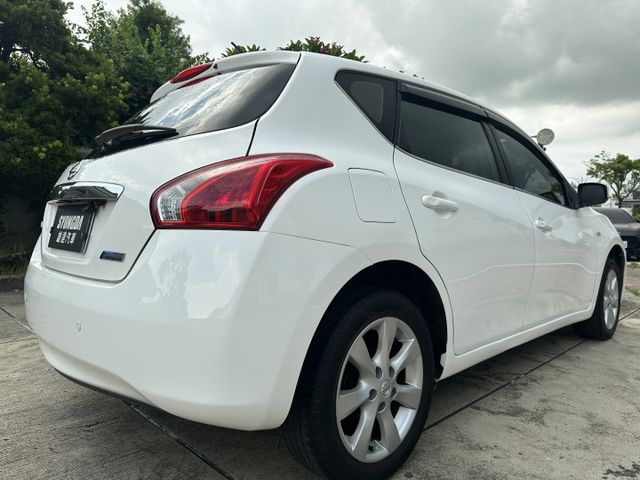 最搶手五門 旗艦款 I-KEY 定速 雙區恆溫 導航 倒車顯影 多元影音 前後出風口 後座分離倒覆 上班渡假到處任遨遊!  第16張相片