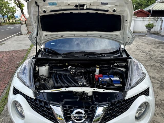 英式風味跑旅車 I-KEY 定速 恆溫 雙前電熱椅 導航 倒車顯影 HUD抬顯 後座可分離倒覆 雙色內裝 品味直接拉滿!  第2張相片