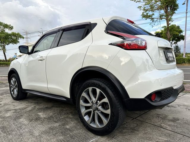 英式風味跑旅車 I-KEY 定速 恆溫 雙前電熱椅 導航 倒車顯影 HUD抬顯 後座可分離倒覆 雙色內裝 品味直接拉滿!  第15張相片