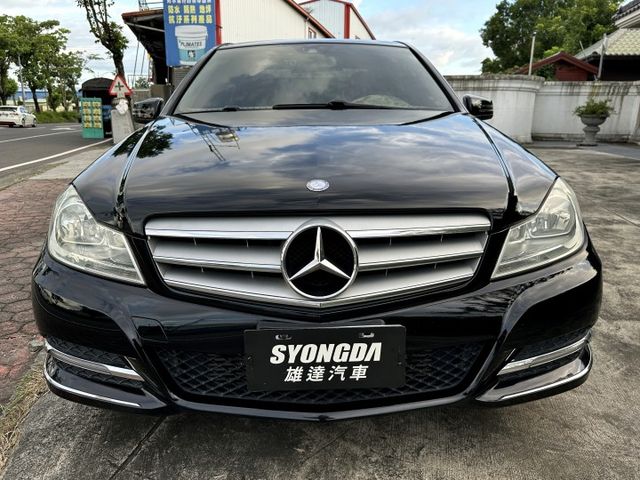 天窗頂級 大包 全套4摸門 I-KEY 定速 雙電椅 盲點 置中 前後影像 導航 影音 高級音響 酷帥轎跑車 超高質感  第2張相片