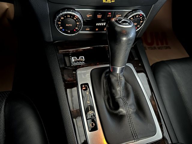 天窗頂級 大包 全套4摸門 I-KEY 定速 雙電椅 盲點 置中 前後影像 導航 影音 高級音響 酷帥轎跑車 超高質感  第7張相片