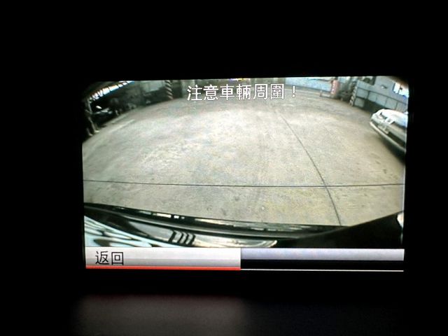 天窗頂級 大包 全套4摸門 I-KEY 定速 雙電椅 盲點 置中 前後影像 導航 影音 高級音響 酷帥轎跑車 超高質感  第9張相片