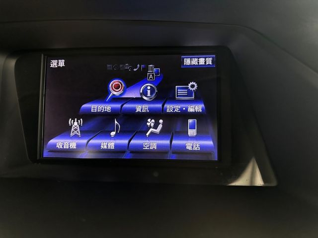 13年式 頂級版 年跑1萬多 天窗 分區恆溫 HID 雙腰靠電椅 倒車顯影 導航影音 電尾門 後座滑移傾角調整 豪氣典雅  第6張相片