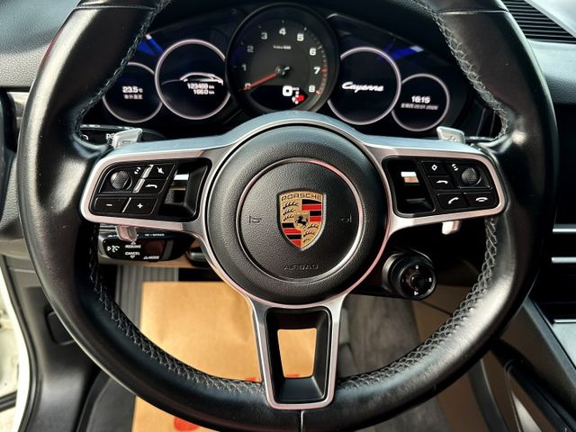 20年式 選配氣壓懸吊 矩陣頭燈 跑車套件 電動尾翼 渦輪 4WD 全景天窗 快撥片 雙電椅 高級影音 電尾門 20吋圈  第5張相片