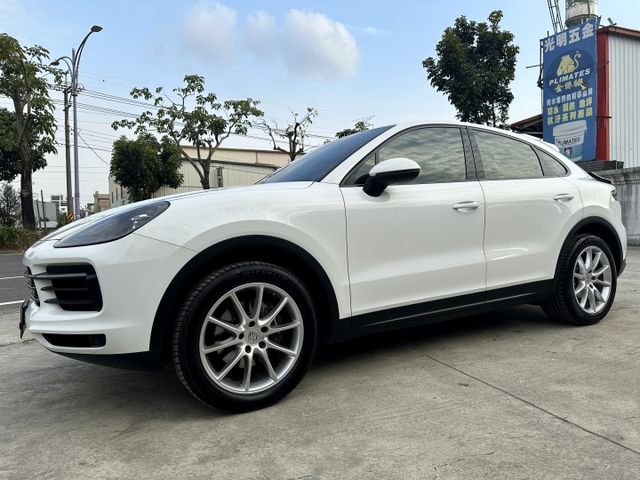 20年式 選配氣壓懸吊 矩陣頭燈 跑車套件 電動尾翼 渦輪 4WD 全景天窗 快撥片 雙電椅 高級影音 電尾門 20吋圈  第20張相片