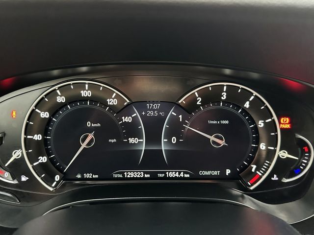 M版 530I 天窗 撥片 陡坡 偏離 換道 氣氛燈 充電盤 HK音響 4輪剛換新 19吋M版鋁圈  第5張相片