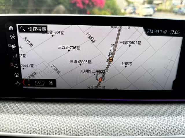 M版 530I 天窗 撥片 陡坡 偏離 換道 氣氛燈 充電盤 HK音響 4輪剛換新 19吋M版鋁圈  第16張相片