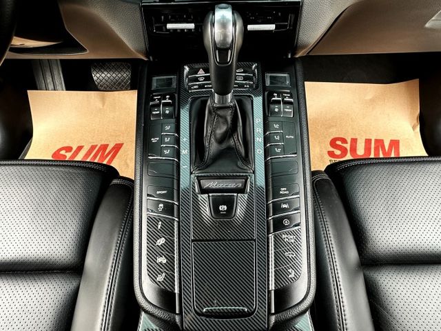 MACAN S Diesel 4WD 快撥片 雙記憶電椅 腿拖 HID主動轉向頭燈 電動尾門 21吋圈 體驗操控多模式  第6張相片