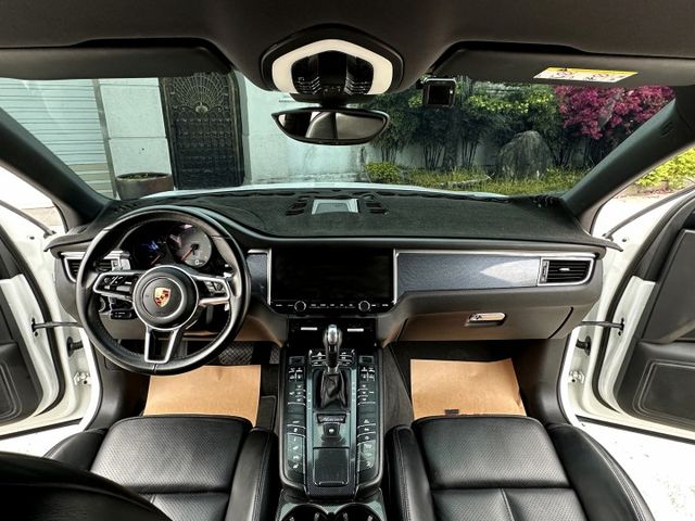 MACAN S Diesel 4WD 快撥片 雙記憶電椅 腿拖 HID主動轉向頭燈 電動尾門 21吋圈 體驗操控多模式  第11張相片