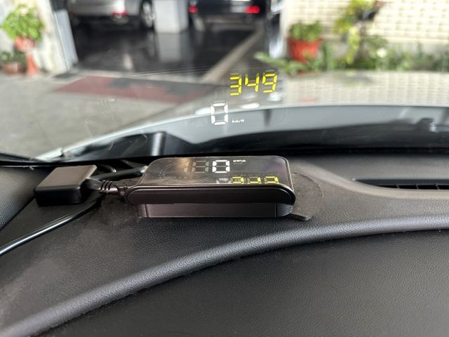 GLT-C頂級 油電休旅 全景天窗 雙冷熱通風電動椅 腰靠 ACC 偏離 盲點 換道 環景 急煞 電尾門 CARPLAY  第7張相片