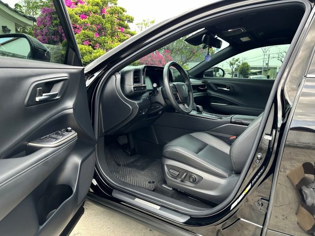 一手女用 原鈑原漆 七年保固 雙電椅 ACC跟車 偏離 盲點 換道 車道維持 急煞 電動後蓋 HUD 導航影音 省油休旅  第6張相片