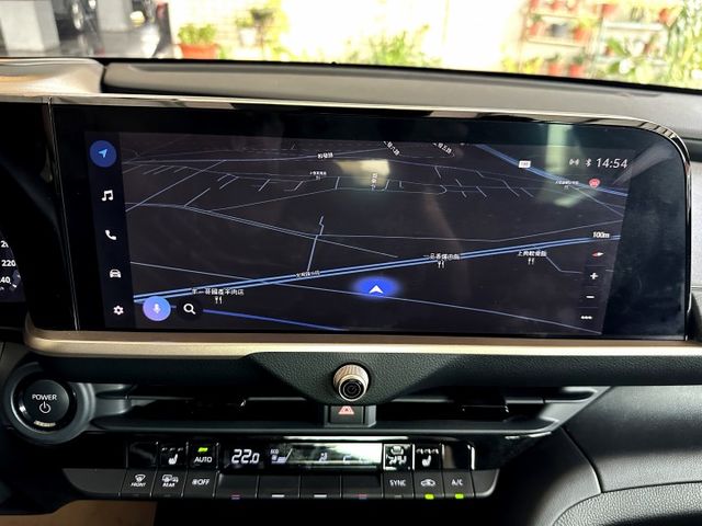 一手女用 原鈑原漆 七年保固 雙電椅 ACC跟車 偏離 盲點 換道 車道維持 急煞 電動後蓋 HUD 導航影音 省油休旅  第13張相片