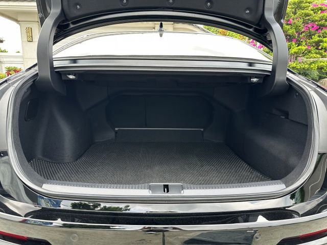 一手女用 原鈑原漆 七年保固 雙電椅 ACC跟車 偏離 盲點 換道 車道維持 急煞 電動後蓋 HUD 導航影音 省油休旅  第18張相片