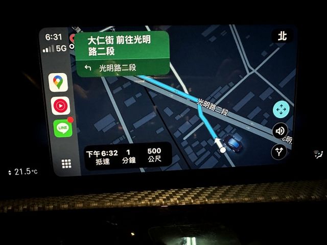 靈活有型 時尚轎跑車 渦輪 快撥片 雙恆溫 雙電椅 跟車 盲點 換道 主動安全 急煞 自動停車 多元影音 舒適度駕馭感!  第16張相片