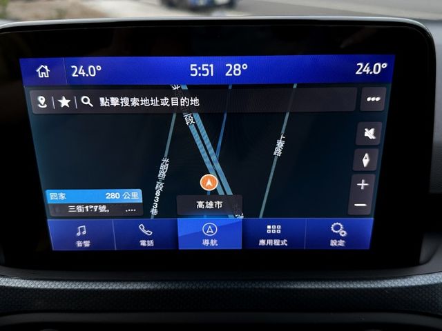 原鈑件 渦輪 I-KEY摸門 快撥片 電椅腰靠 偏離 ACC全速域跟車 急煞 HUD 導航 倒顯 B&O音響 運動轎旅  第17張相片