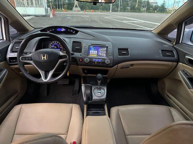 追風神車永遠風行的K12.原鈑件.天窗.換檔快撥片.恆溫.倒車顯影.多元影音.氣氛讚車況優.舒適又好開.我就是目光焦點!  第11張相片