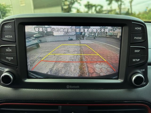1.6t.渦輪 4WD 頂級版 換道 偏離 置中 急煞 HUD 倒顯 高級影音 前後雷達 後座平整倒覆 車頂架 實用休旅  第13張相片