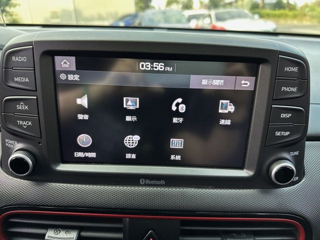 1.6t.渦輪 4WD 頂級版 換道 偏離 置中 急煞 HUD 倒顯 高級影音 前後雷達 後座平整倒覆 車頂架 實用休旅  第14張相片