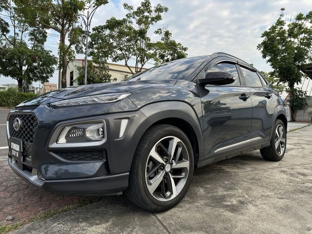 1.6t.渦輪 4WD 頂級版 換道 偏離 置中 急煞 HUD 倒顯 高級影音 前後雷達 後座平整倒覆 車頂架 實用休旅  第20張相片