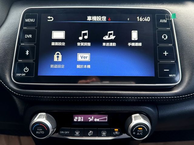 23年式 新大改款 旗艦頂級 快控鍵 盲點 ACC全速域跟車 環景 前後影像 手機互聯 車頂架 後座分離倒覆 年跑八千多  第14張相片