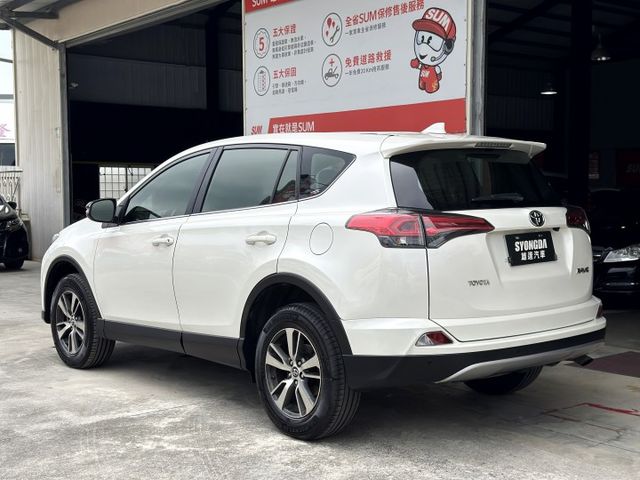 尊爵休旅 原鈑原漆 I-KEY 摸門 盲點 偏離 ACC跟車 斜坡 前後雷達 LED頭燈 HUD抬顯 導航 倒顯 影音  第2張相片