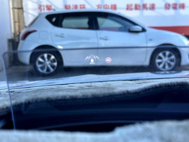 ST-LINE 原鈑認證 渦輪 I-KEY 快撥片 換道 置中 ACC跟車 急煞 HUD 倒車顯影 雙區恆溫 BO音響  第11張相片