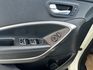 一手車原鈑 4WD 全景天窗 I-KEY 雙電椅 斜坡輔助 陡坡緩降 雙區恆溫 導航 倒顯 前後影像 電尾門 七人座休旅  第5張縮圖