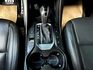 一手車原鈑 4WD 全景天窗 I-KEY 雙電椅 斜坡輔助 陡坡緩降 雙區恆溫 導航 倒顯 前後影像 電尾門 七人座休旅  第11張縮圖