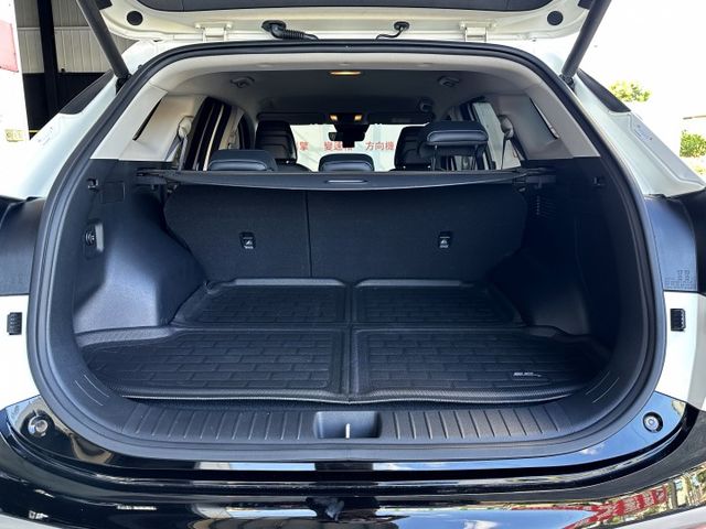 原鈑原漆超新 I-KEY 快撥片 偏離 換道 ACC跟車 維持 急煞 盲點 導航 環景 前後影像 HK音響 電椅 電尾門  第16張相片