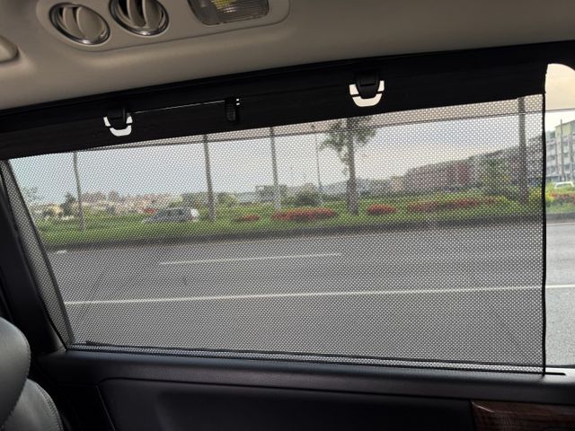 頂級七座 天窗 I-KEY 三區恆溫 換道 盲點 斜坡輔助 電椅 腳拖 電滑門 導航 環景 影音 後排可調整變化 超好用  第16張相片