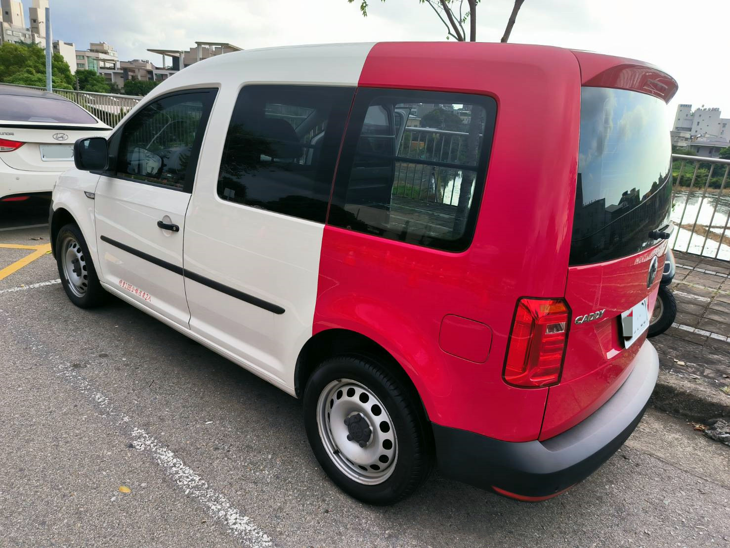 2020年福斯CADDY VAN 1.4汽油7速自手排短軸  第8張相片