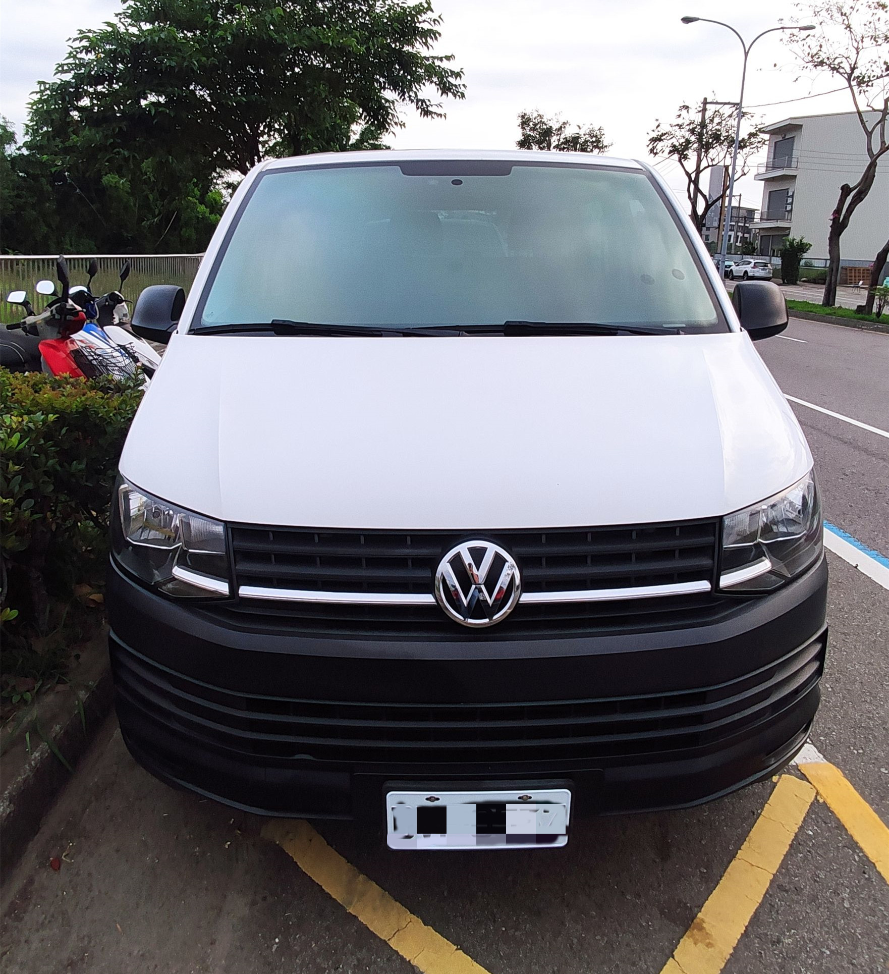 福斯T6短軸手排9人座 純自用 無待修  第2張相片